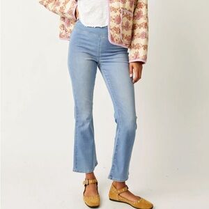 NWT We The Free Free People In My Feelings Crop Flare Jeans
